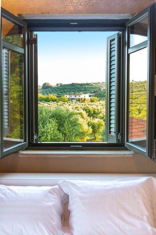 Villa Manoutsio Эпископи Экстерьер фото